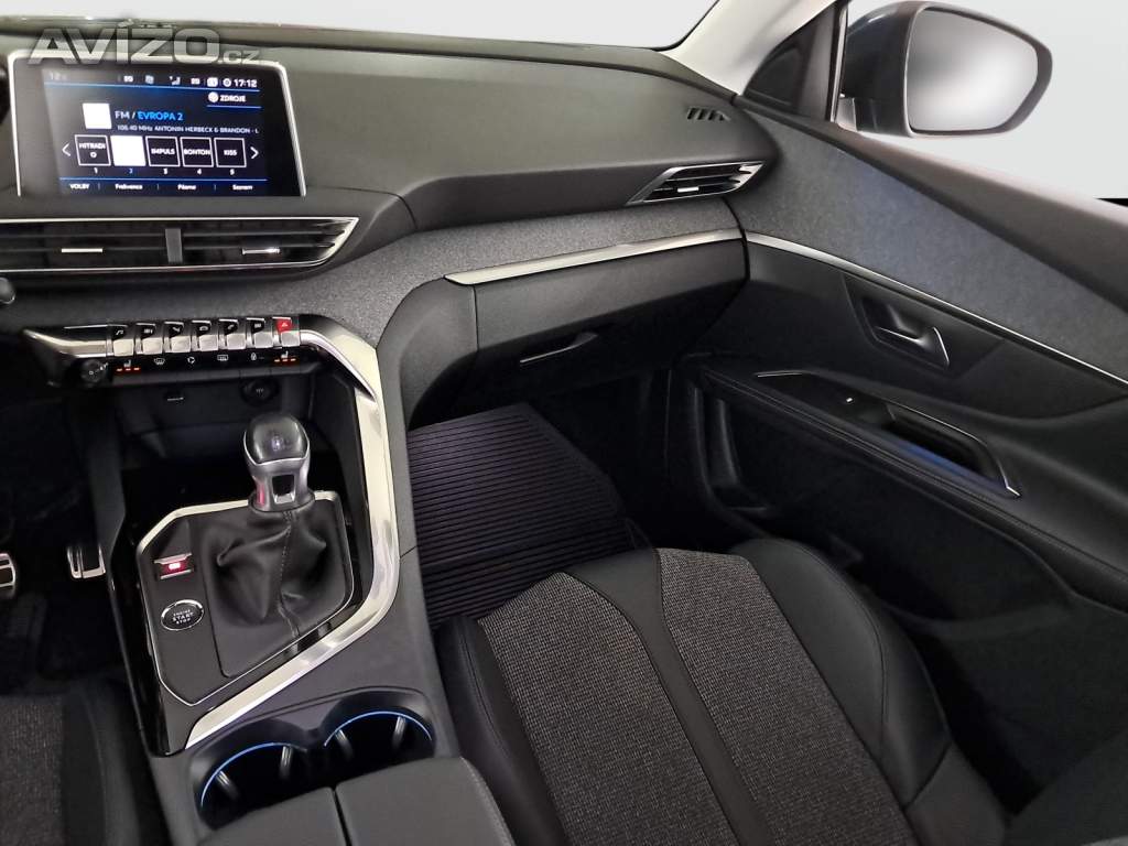 Foto inzerátu Peugeot 5008 PureTech 130
