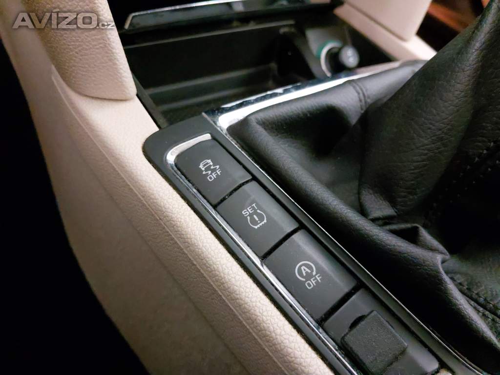 Foto inzerátu Skoda Superb 2.0 TDI