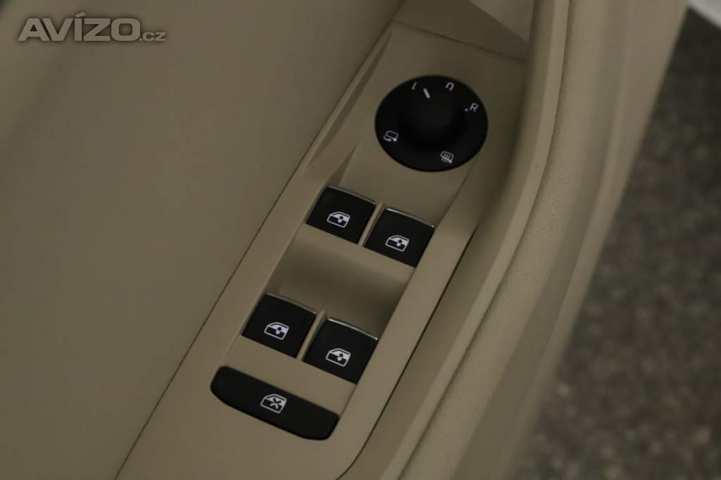 Foto inzerátu Skoda Superb 2.0 TDI