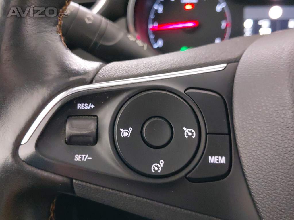Foto inzerátu Opel Crossland 1.2 Turbo