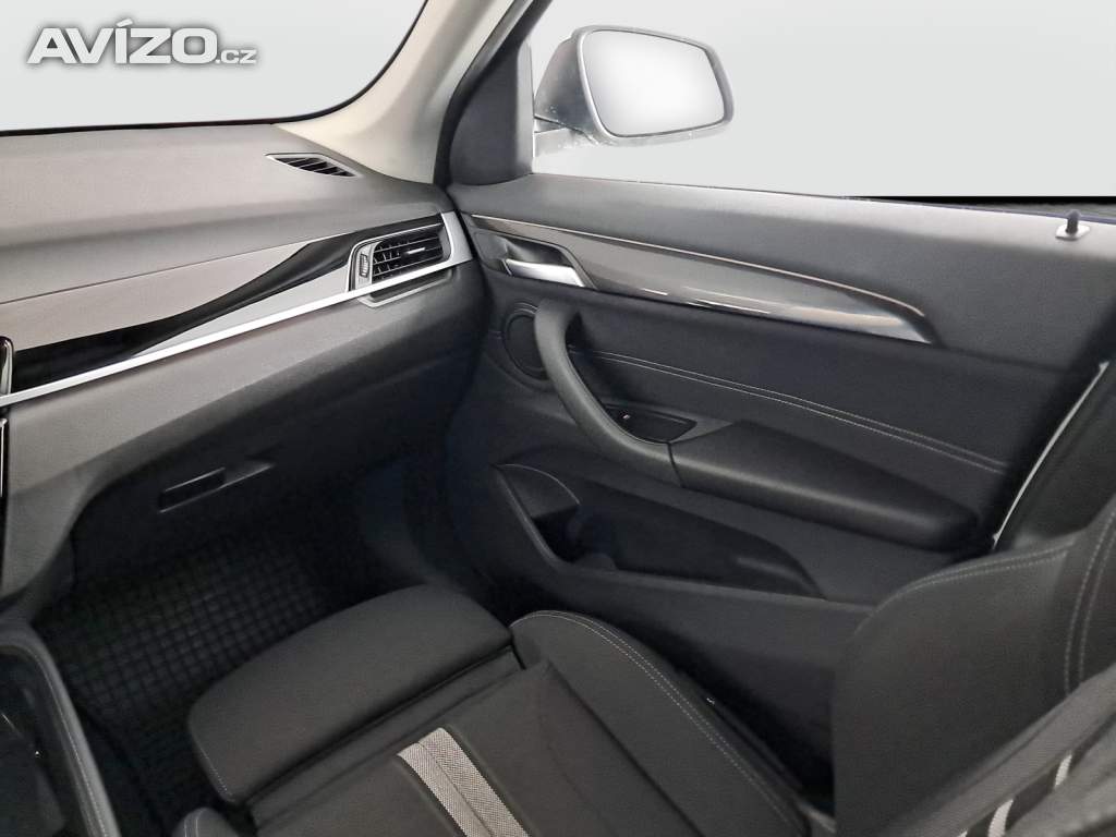 Foto inzerátu BMW X1 sDrive18i