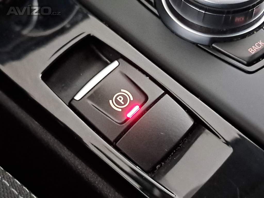 Foto inzerátu BMW X1 sDrive18i