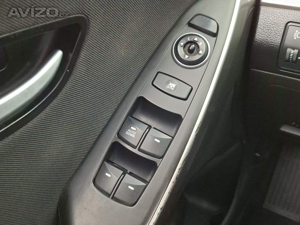 Foto inzerátu Hyundai i30 1.6 MPI