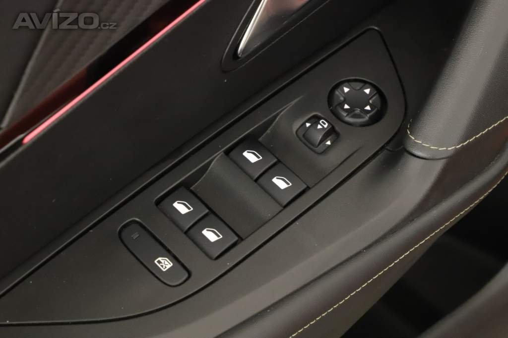 Foto inzerátu Peugeot 2008 1.2 PureTech