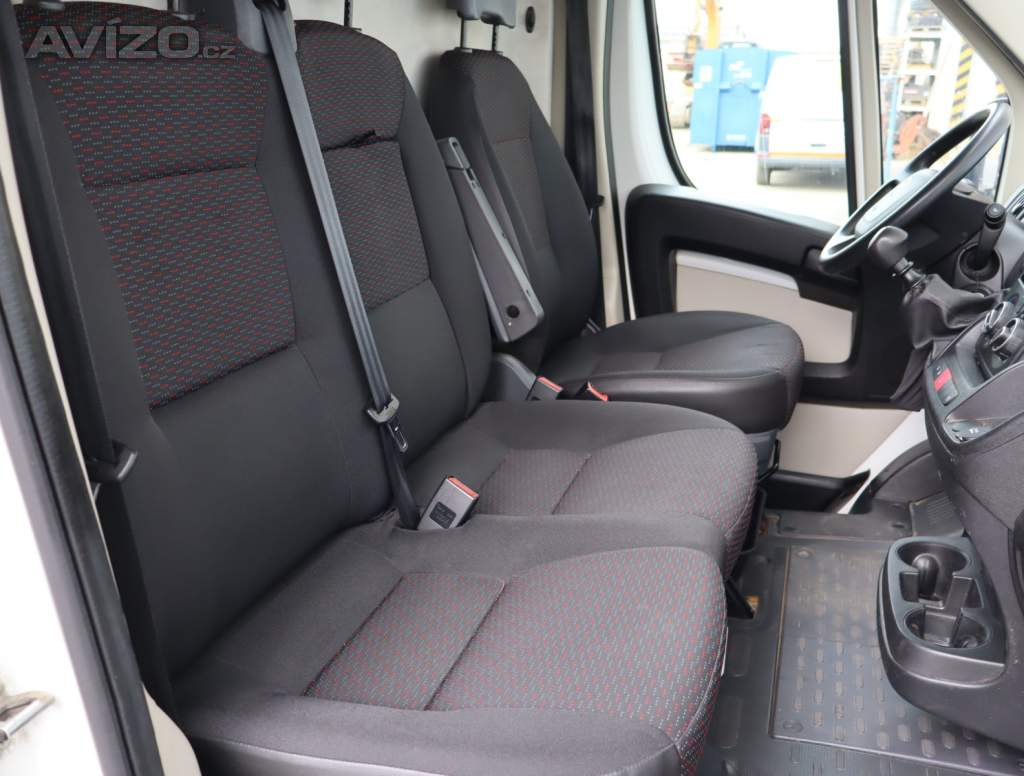 Foto inzerátu Citroen Jumper 2.0 BlueHDi
