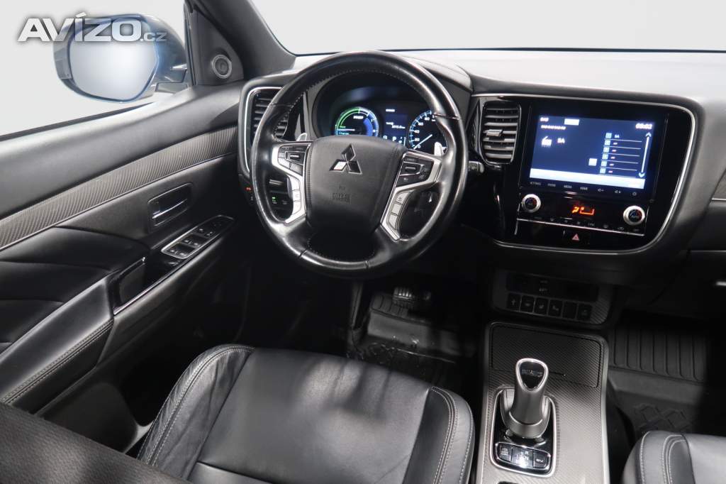Foto inzerátu Mitsubishi Outlander 2.4 PHEV