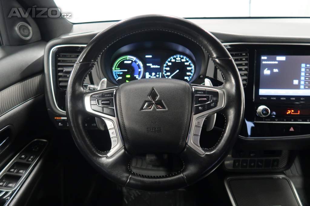Foto inzerátu Mitsubishi Outlander 2.4 PHEV