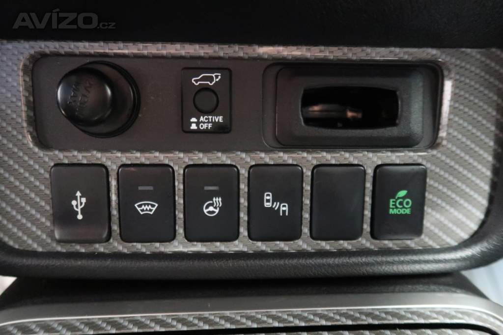 Foto inzerátu Mitsubishi Outlander 2.4 PHEV