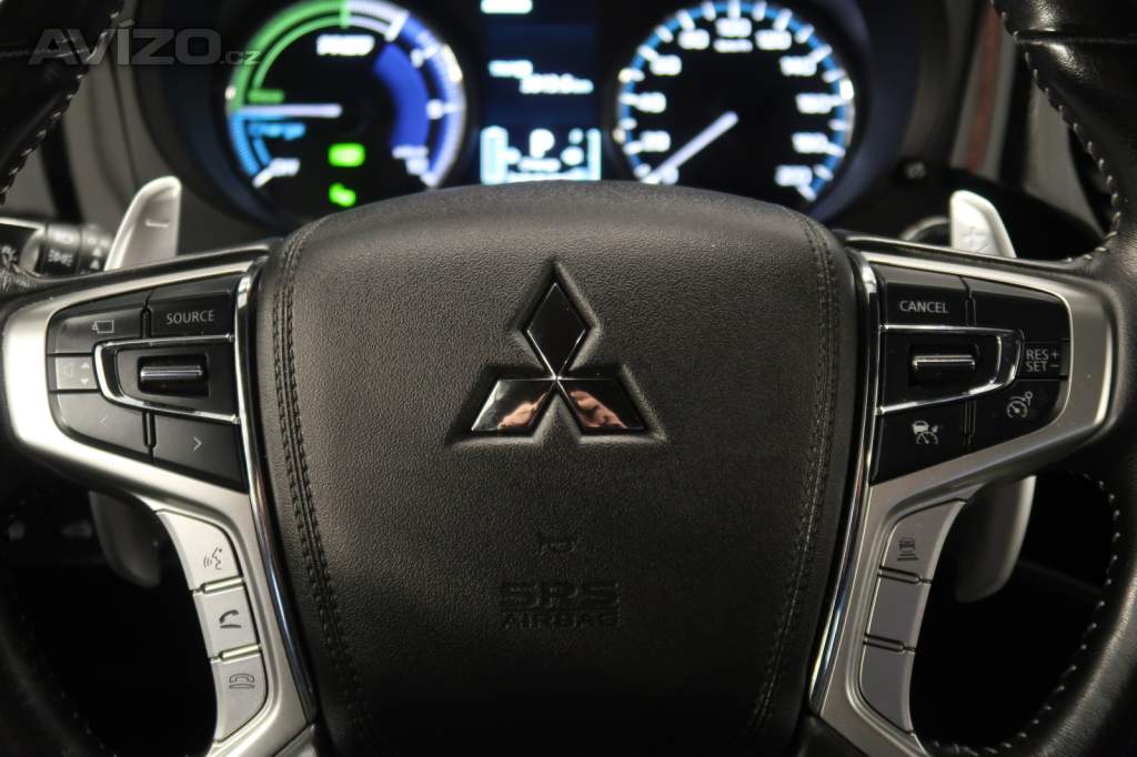 Foto inzerátu Mitsubishi Outlander 2.4 PHEV