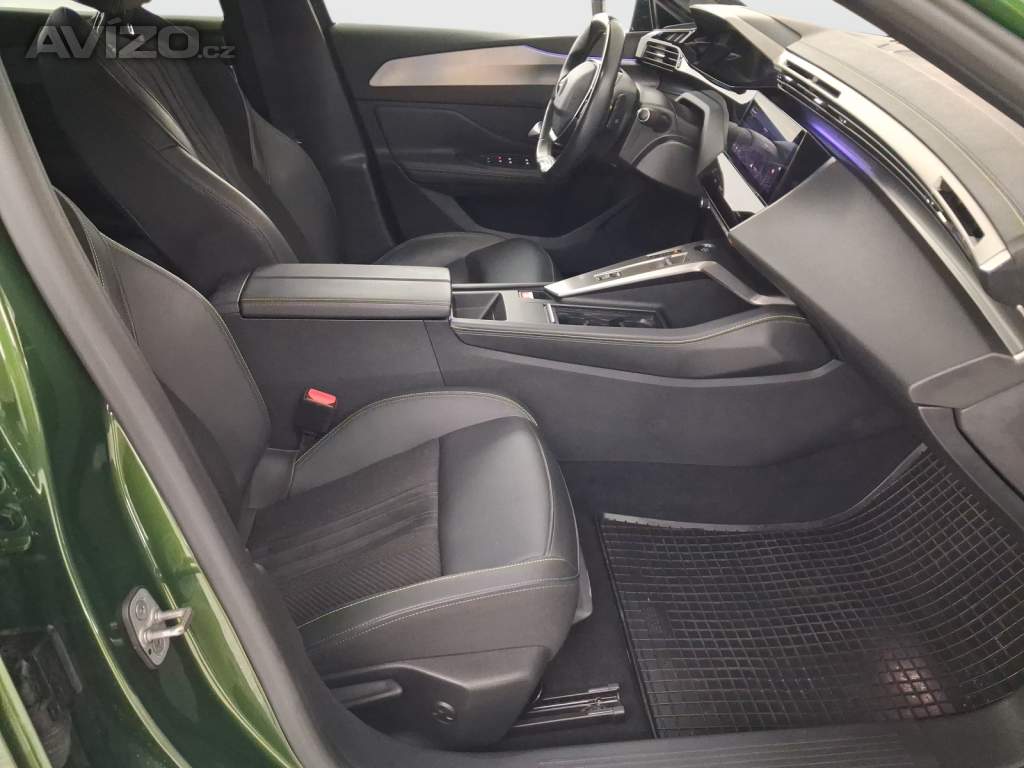 Foto inzerátu Peugeot 308 Hybrid 180