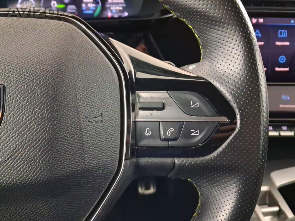 Foto inzerátu Peugeot 308 Hybrid 180