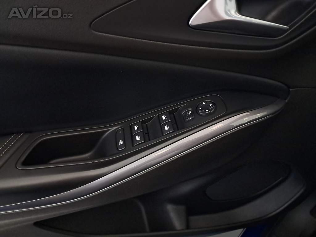 Foto inzerátu Opel Grandland 1.2 Turbo