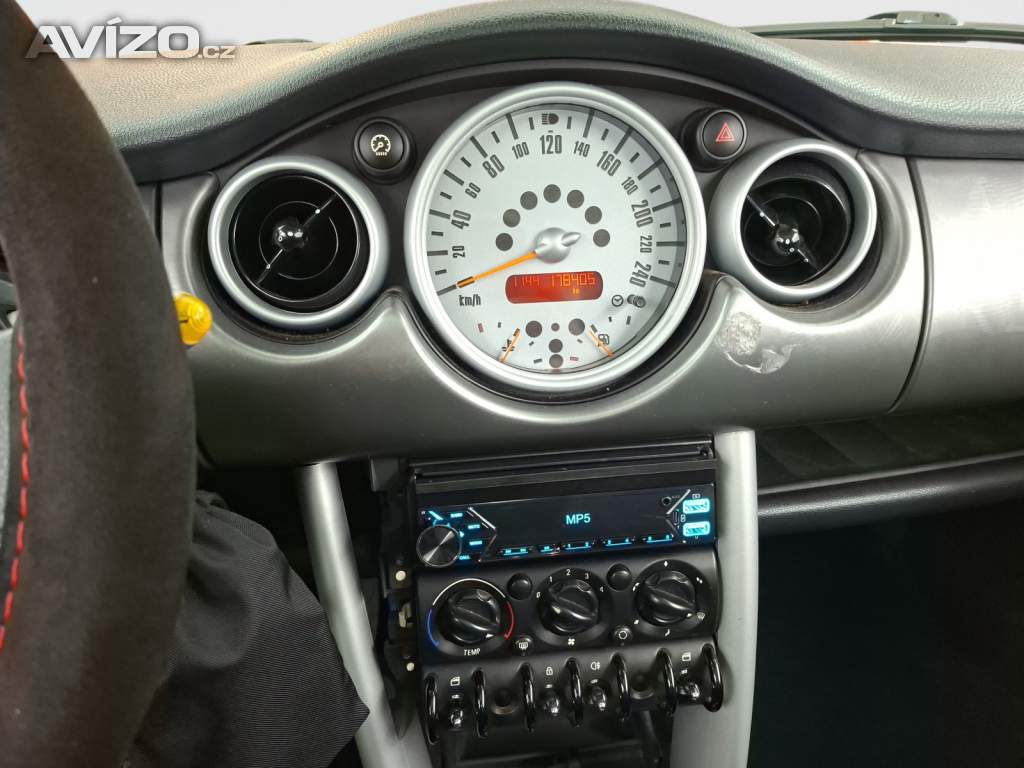 Foto inzerátu MINI 3-door One