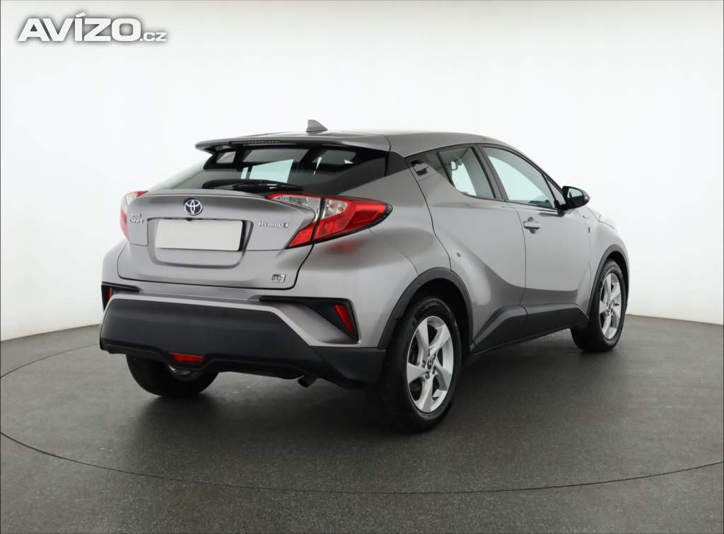Foto inzerátu Toyota C-HR 1.8 Hybrid