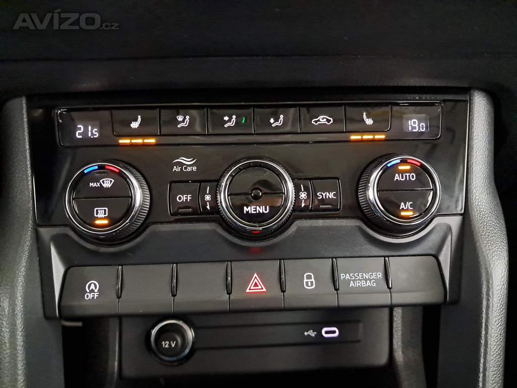 Foto inzerátu Skoda Karoq 1.5 TSI