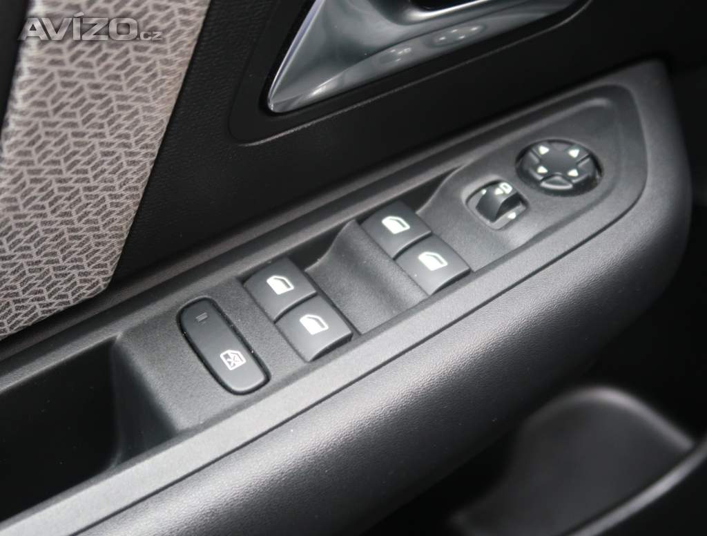 Foto inzerátu Citroen C4 1.2 PureTech
