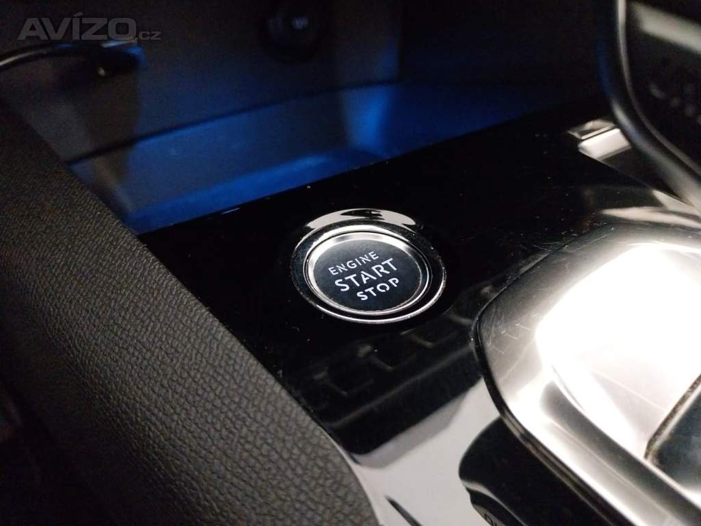 Foto inzerátu Peugeot 3008 1.5 BlueHDi