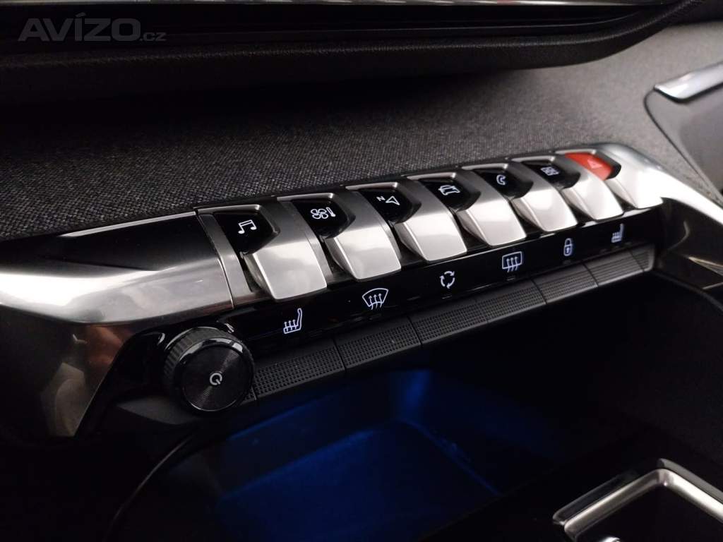 Foto inzerátu Peugeot 3008 1.5 BlueHDi