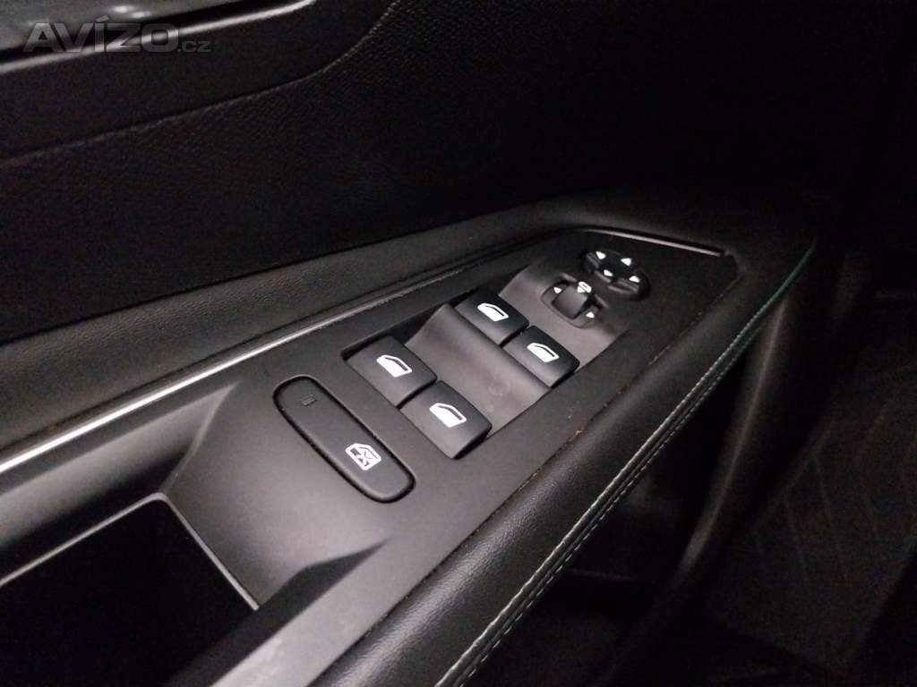 Foto inzerátu Peugeot 3008 1.5 BlueHDi