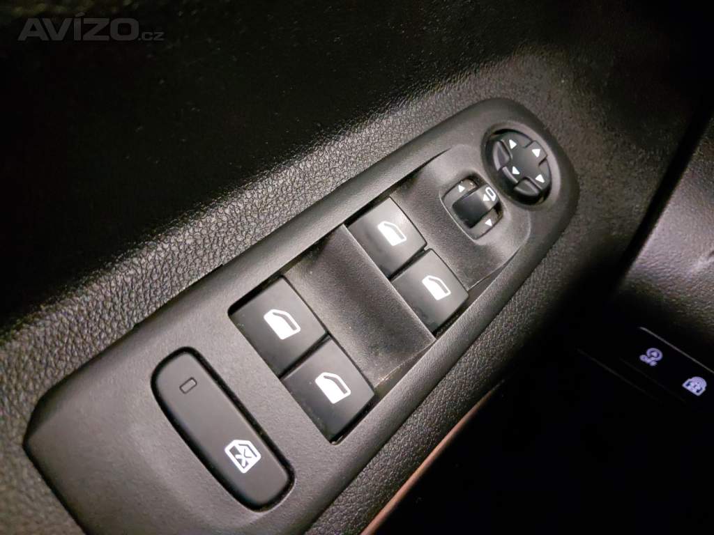 Foto inzerátu Peugeot Rifter 1.2 PureTech