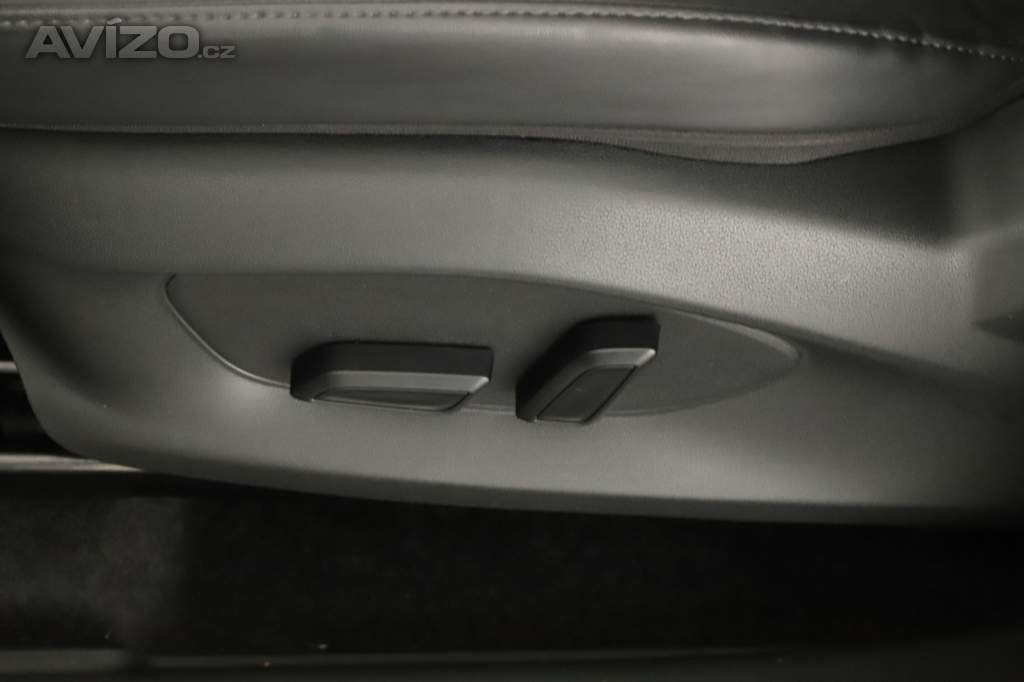 Foto inzerátu MG ZS SUV 1.5 i