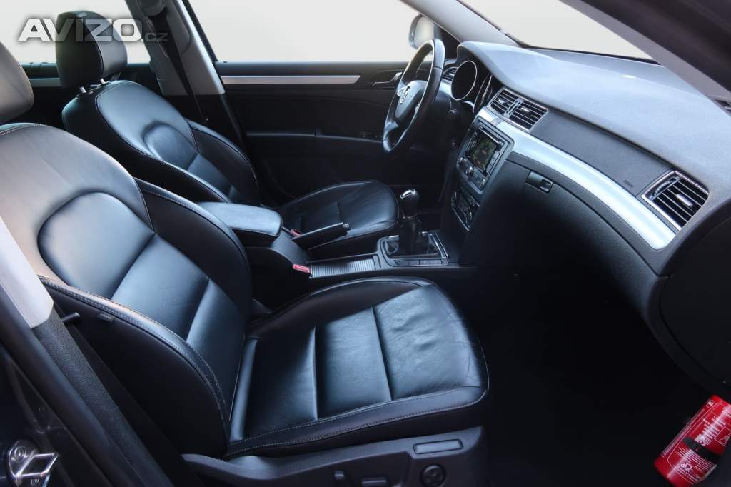 Foto inzerátu Skoda Superb 2.0 TDI