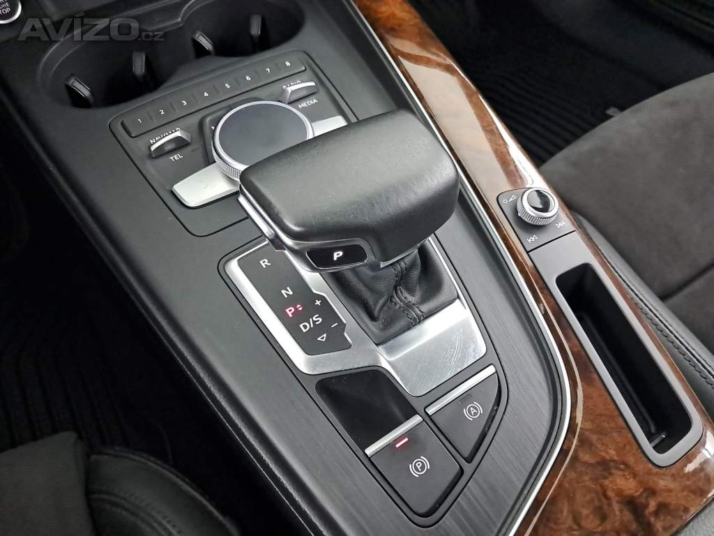 Foto inzerátu Audi A4 40 TDI