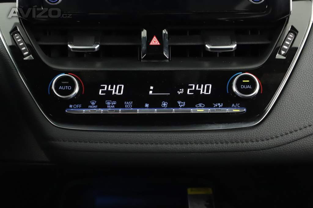 Foto inzerátu Toyota Corolla 2.0 Hybrid