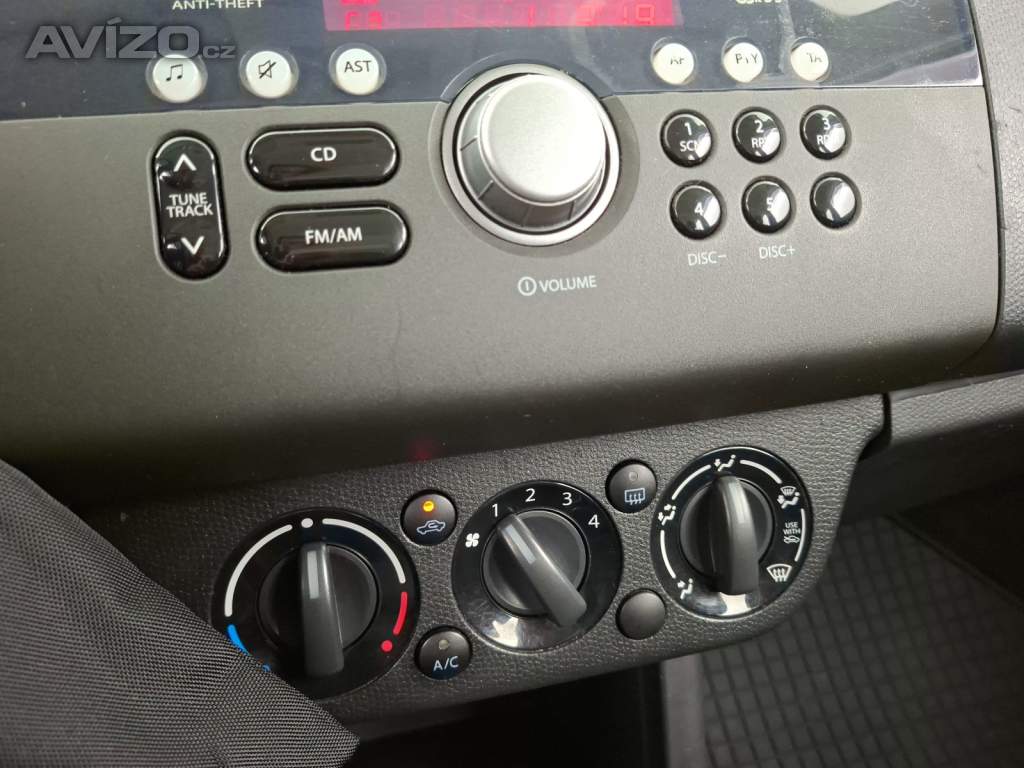Foto inzerátu Suzuki Swift 1.3