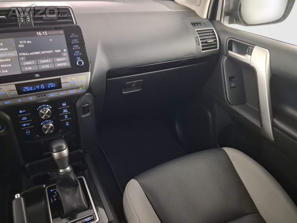Foto inzerátu Toyota Land Cruiser 2.8 D-4D
