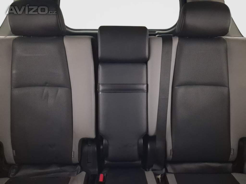 Foto inzerátu Toyota Land Cruiser 2.8 D-4D