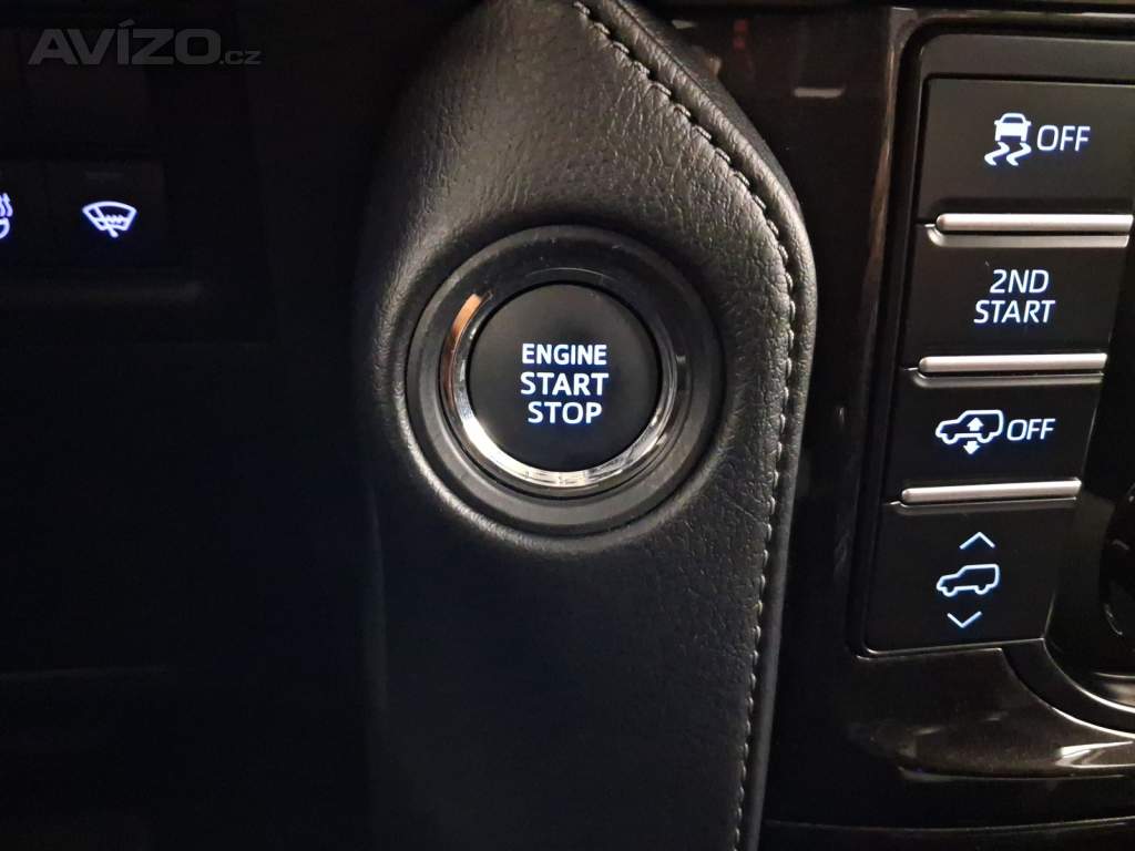 Foto inzerátu Toyota Land Cruiser 2.8 D-4D