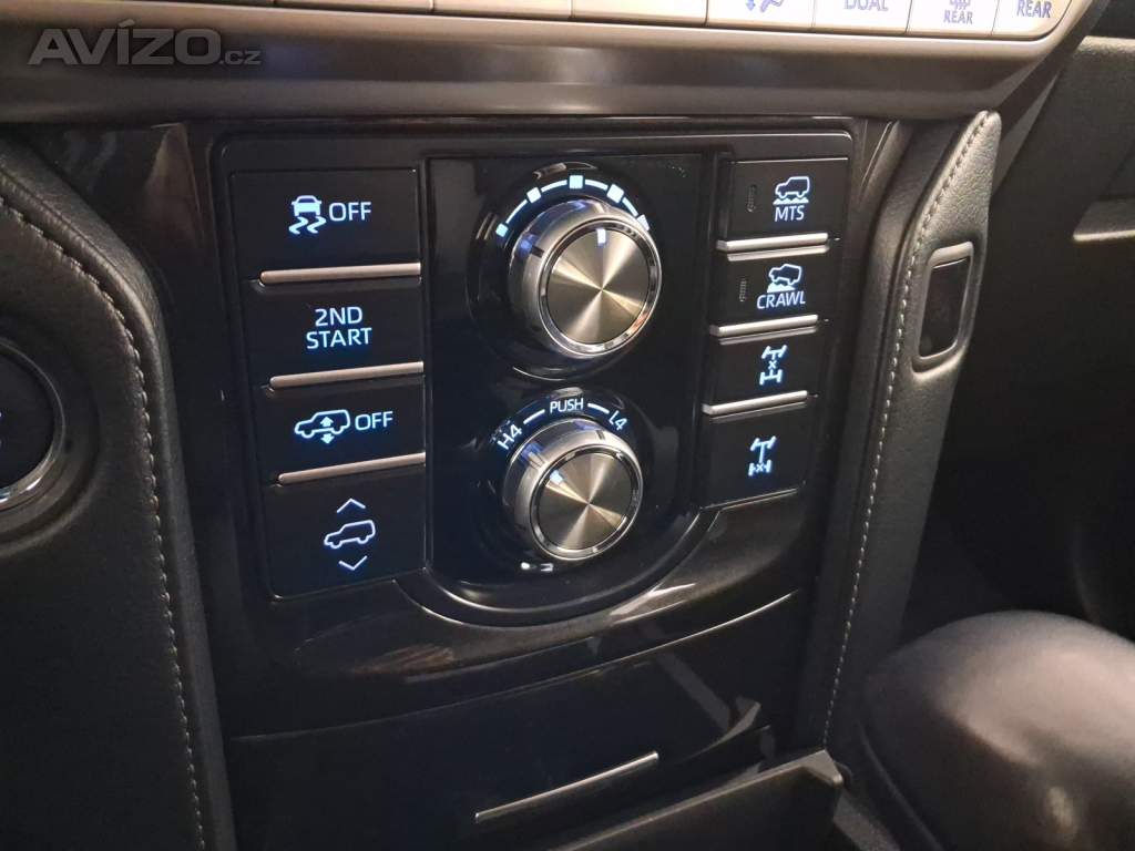 Foto inzerátu Toyota Land Cruiser 2.8 D-4D