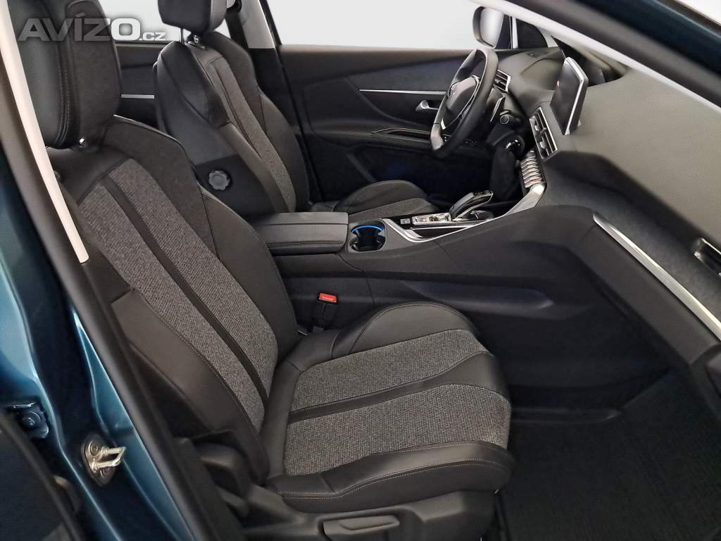 Foto inzerátu Peugeot 5008 PureTech 130