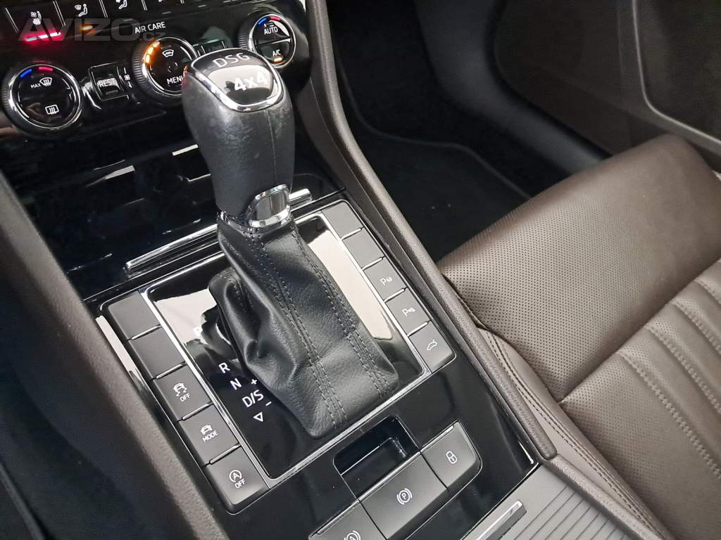 Foto inzerátu Skoda Superb 2.0 TSI