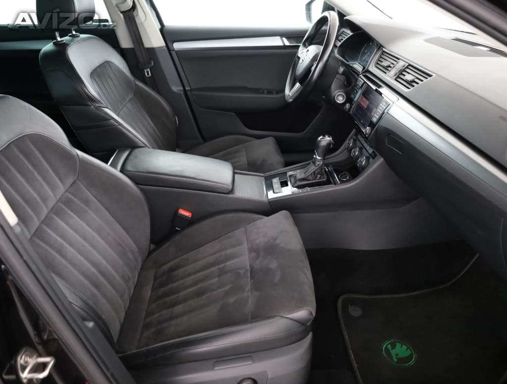 Foto inzerátu Skoda Superb 2.0 TDI 4x4