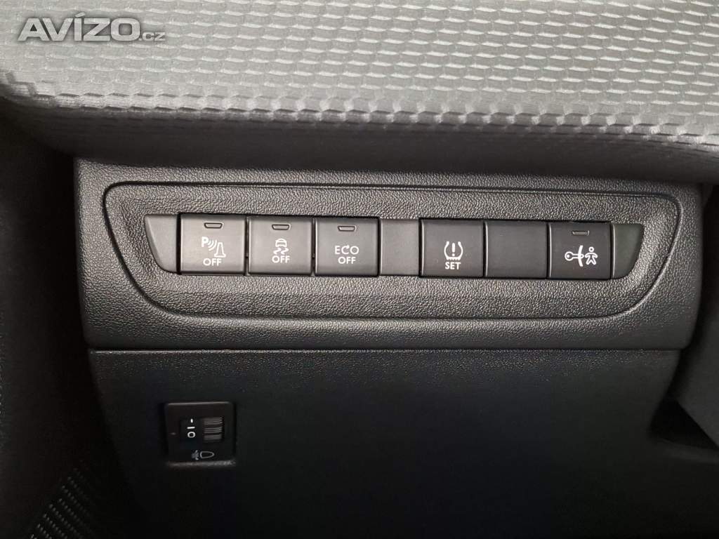 Foto inzerátu Peugeot 2008 1.6 e-HDi