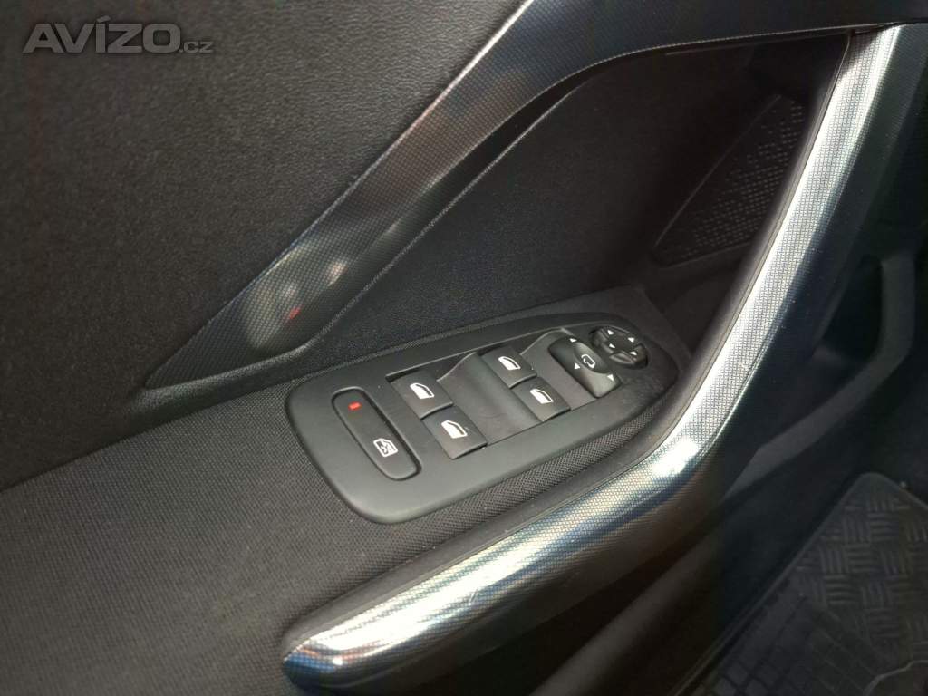 Foto inzerátu Peugeot 2008 1.6 e-HDi
