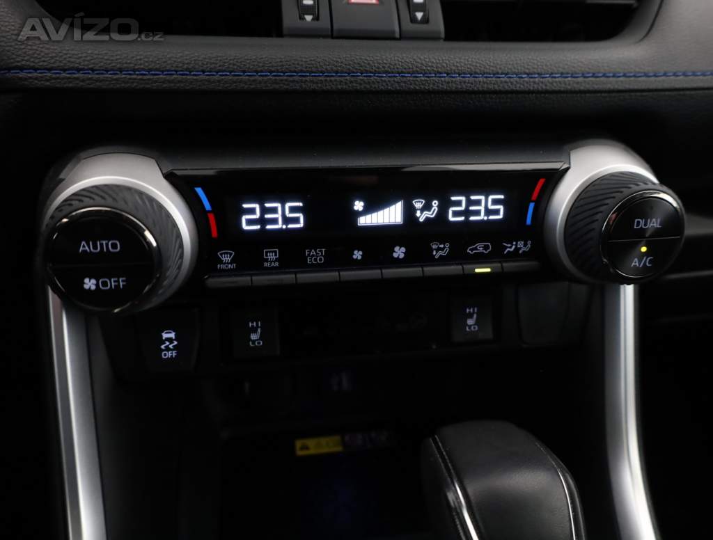Foto inzerátu Toyota RAV 4 2.5 Hybrid