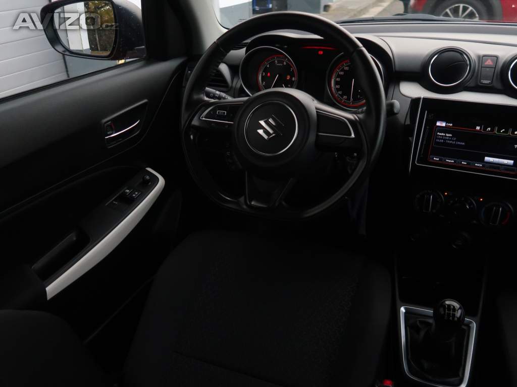Foto inzerátu Suzuki Swift 1.2 SHVS