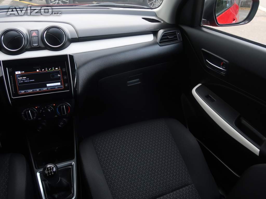 Foto inzerátu Suzuki Swift 1.2 SHVS