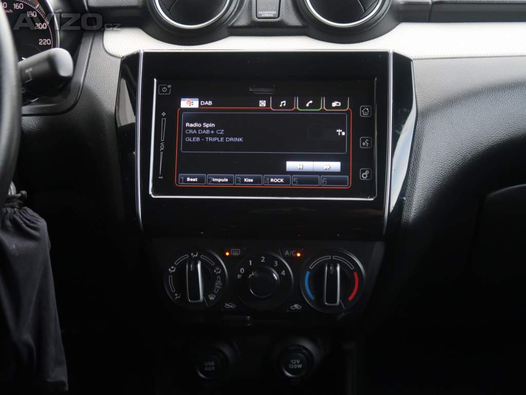 Foto inzerátu Suzuki Swift 1.2 SHVS