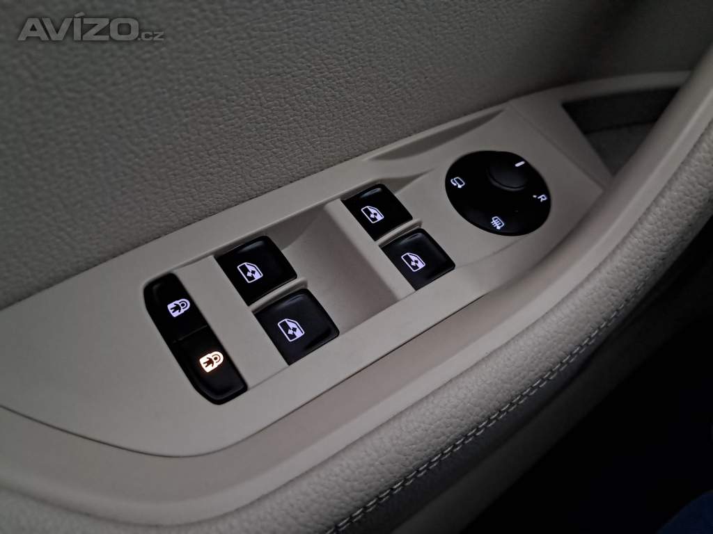 Foto inzerátu Skoda Superb 2.0 TDI