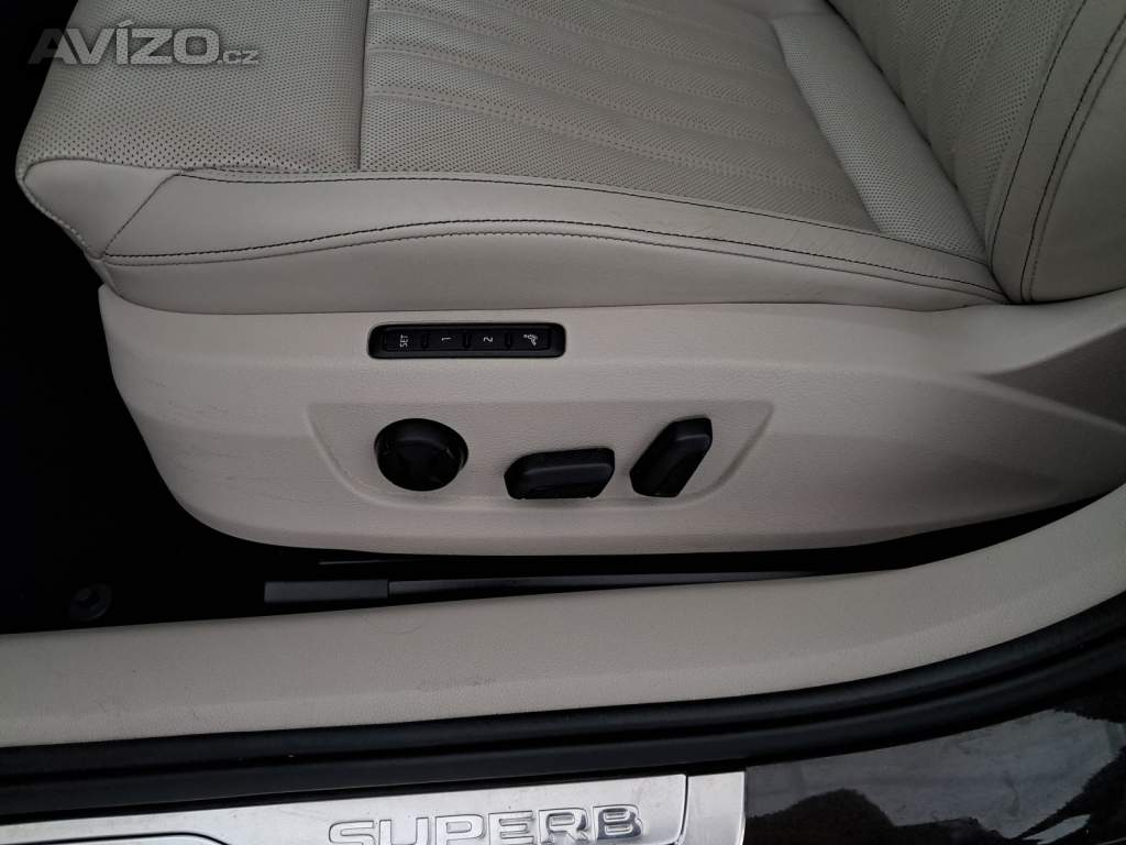 Foto inzerátu Skoda Superb 2.0 TDI