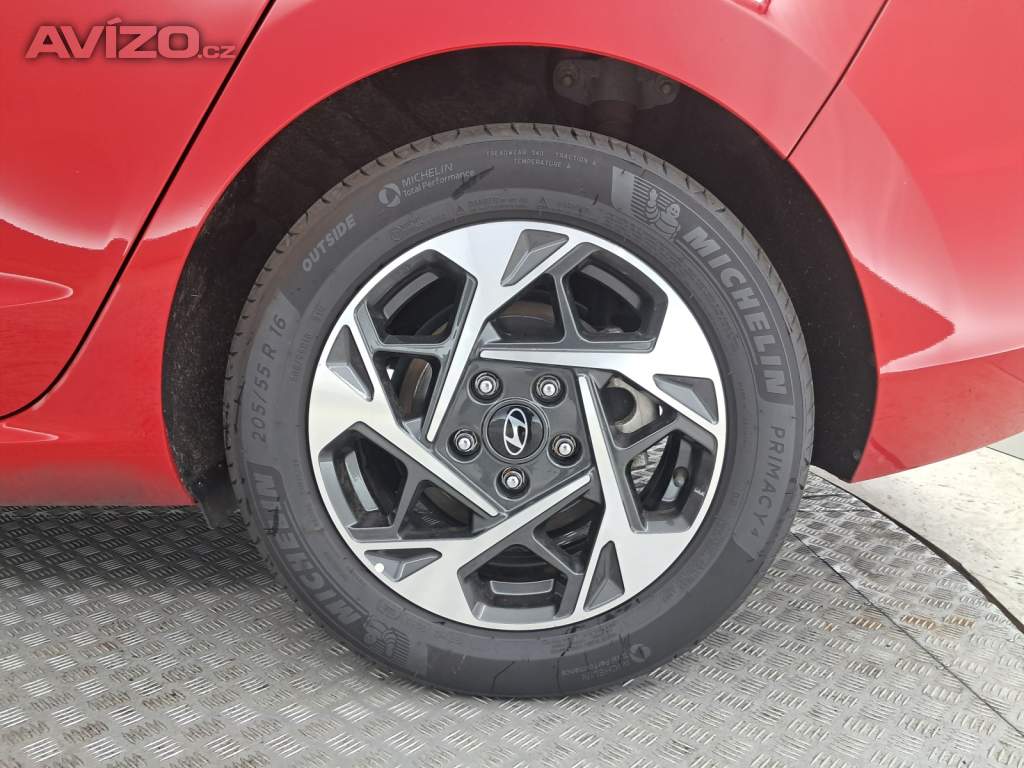 Foto inzerátu Hyundai i30 Fastback 1.0 T-GDI