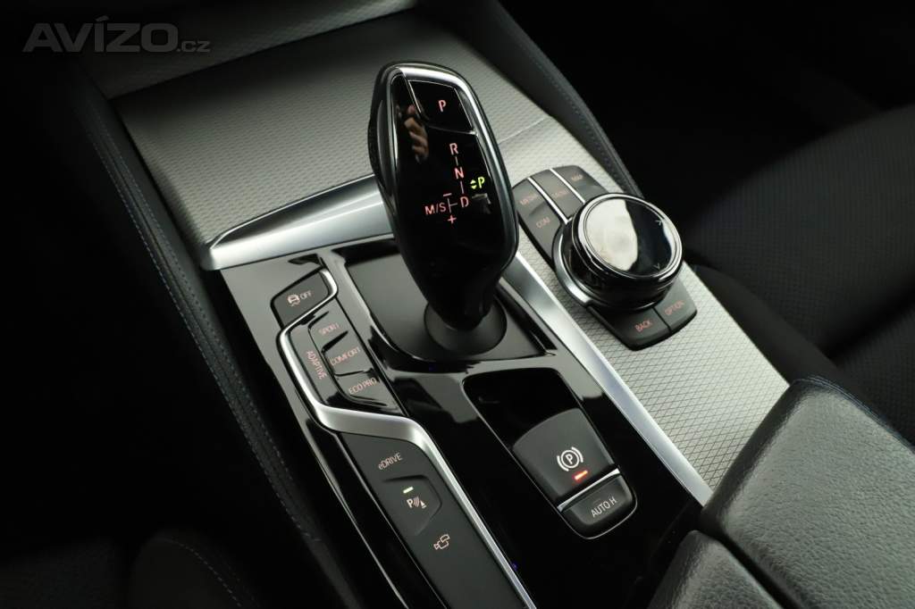 Foto inzerátu BMW 5 530e iPerformance