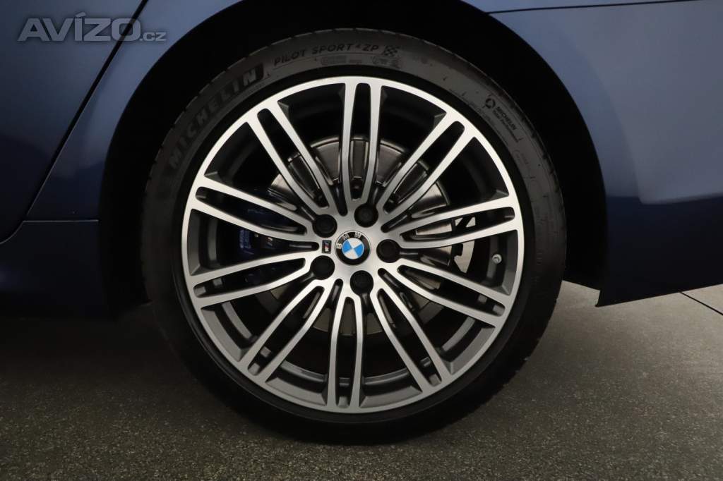 Foto inzerátu BMW 5 530e iPerformance