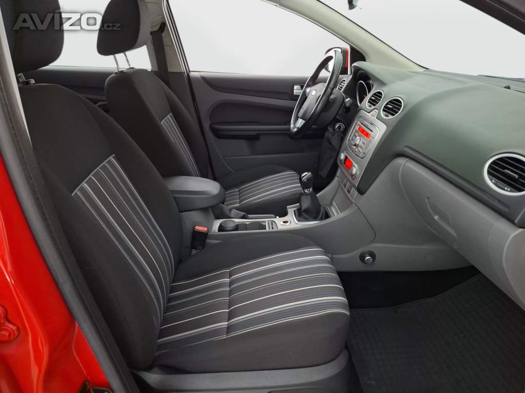 Foto inzerátu Ford Focus 1.6 16V