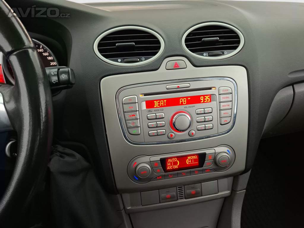 Foto inzerátu Ford Focus 1.6 16V