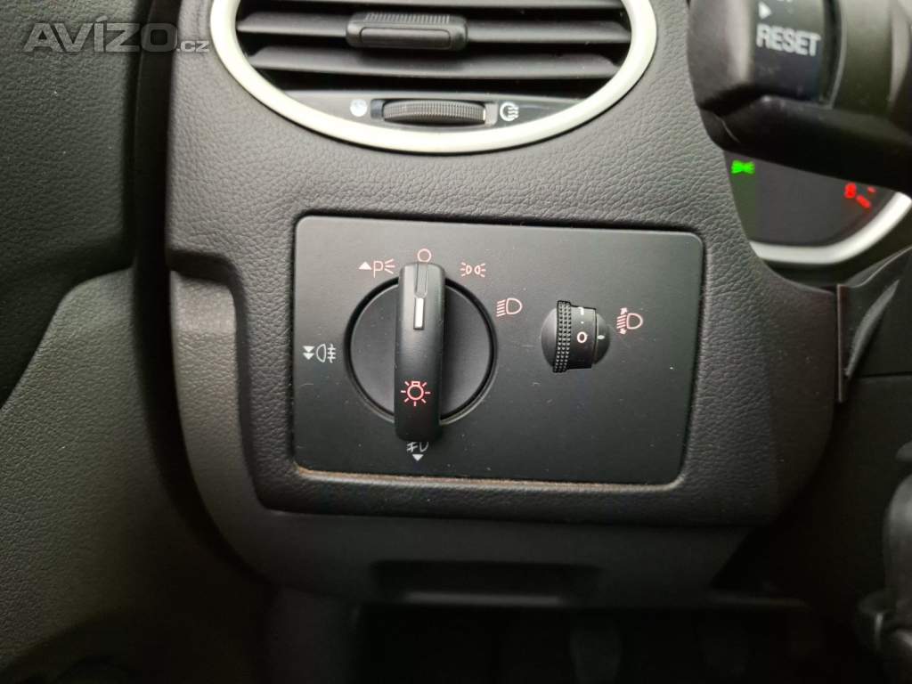 Foto inzerátu Ford Focus 1.6 16V